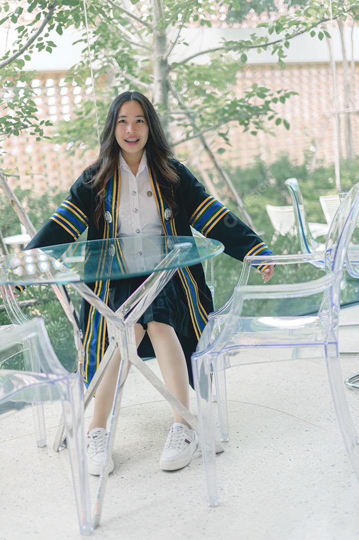 Aluna que aprenderam com sucesso estudam graduação