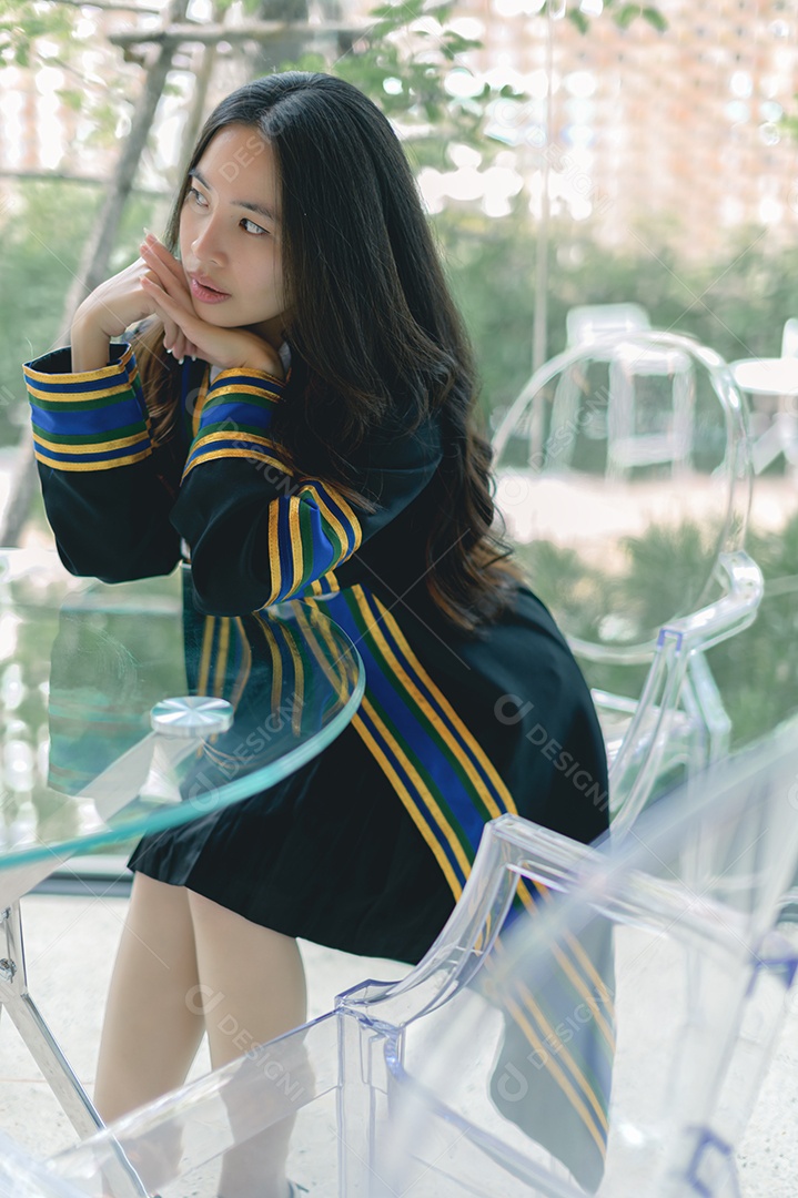 Aluna que aprenderam com sucesso estudam graduação