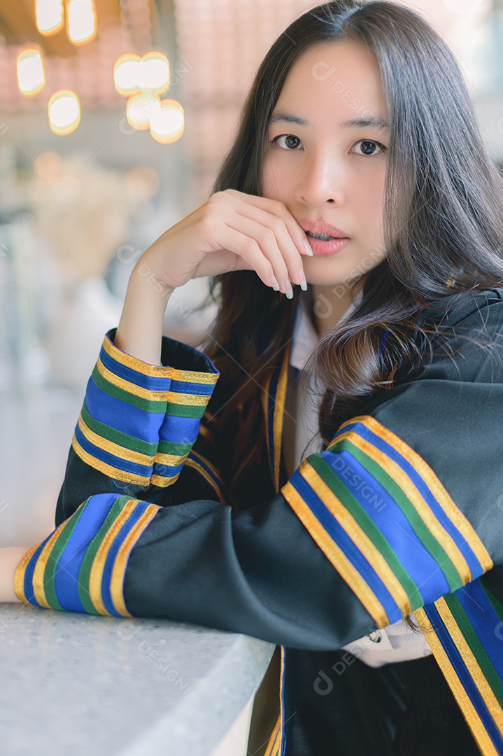 Aluna que aprenderam com sucesso estudam graduação