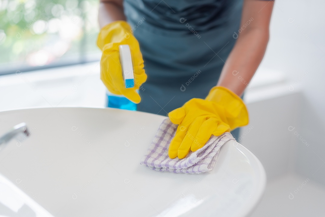 Trabalho doméstico ou serviço de limpeza doméstica