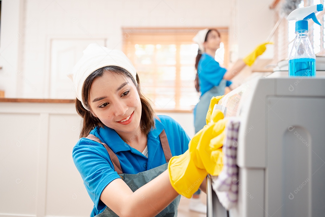 Trabalho doméstico ou serviço de limpeza doméstica