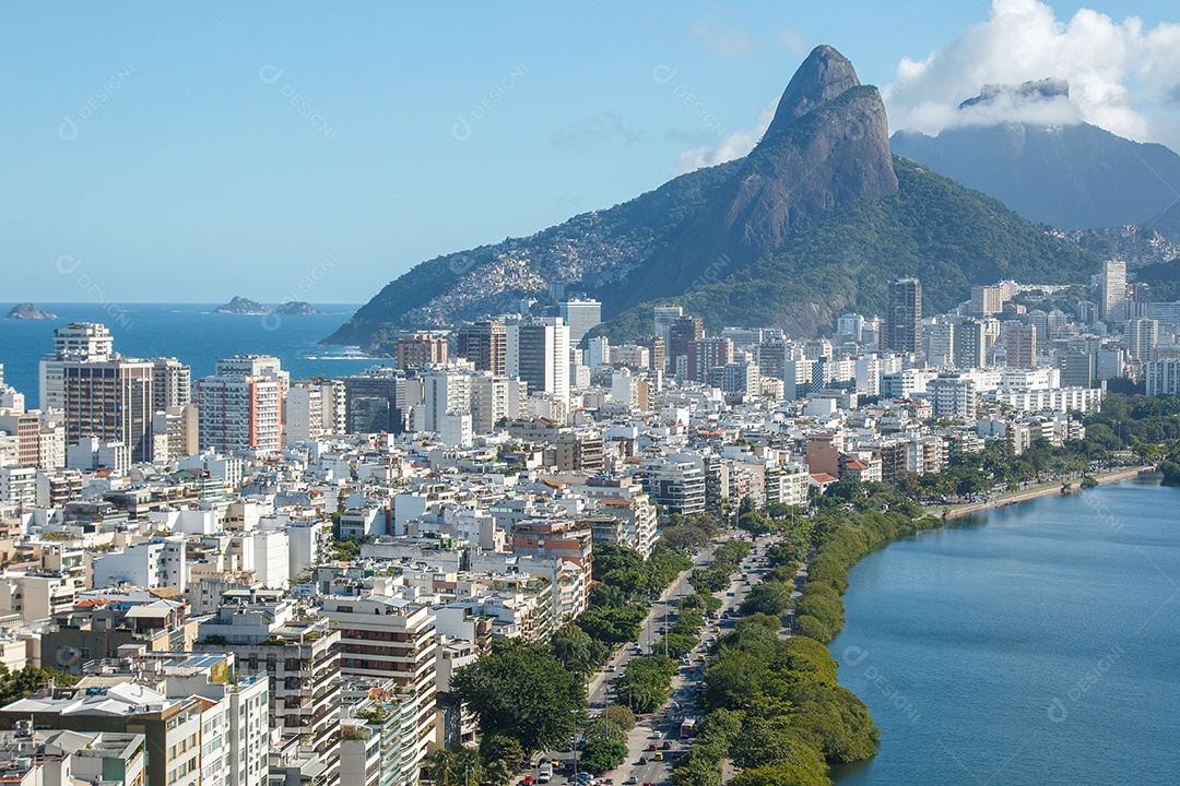 Vista da lagoa rodrigo de freitas no Rio de Janeiro Brasil.