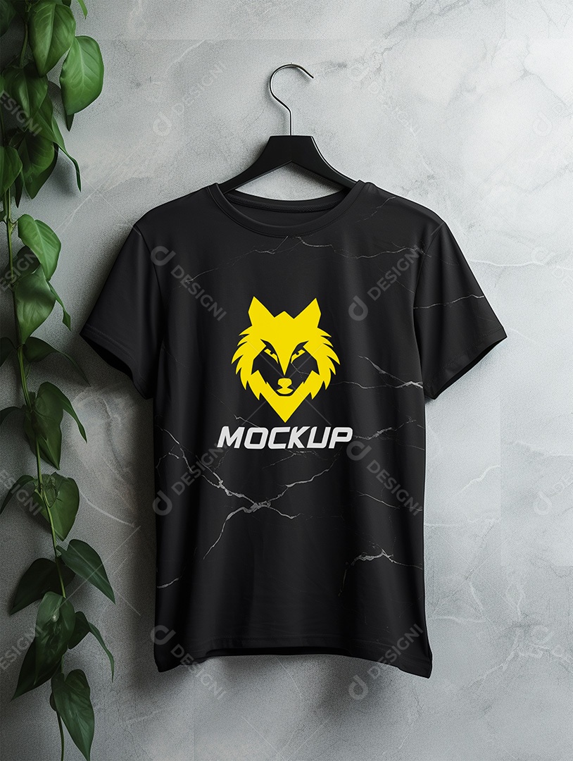 Mockup de Camiseta No Cabide PSD Editável