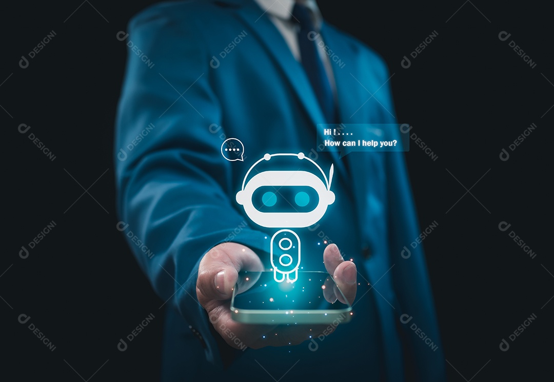 Empresário segurando chatbot digital holograma, aplicação de robô, assistente de conversa, conceito de Inteligência Artificial AI, chatbot digital na tela virtual.Conceito de tecnologia.