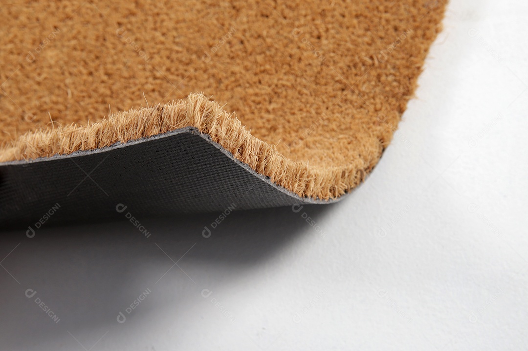 Capacho de fibra de coco marrom natural. Carpete seco natural