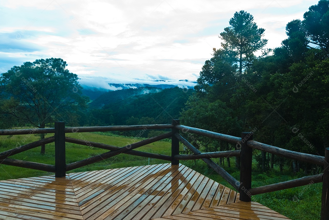 Paisagem vista pelo deck
