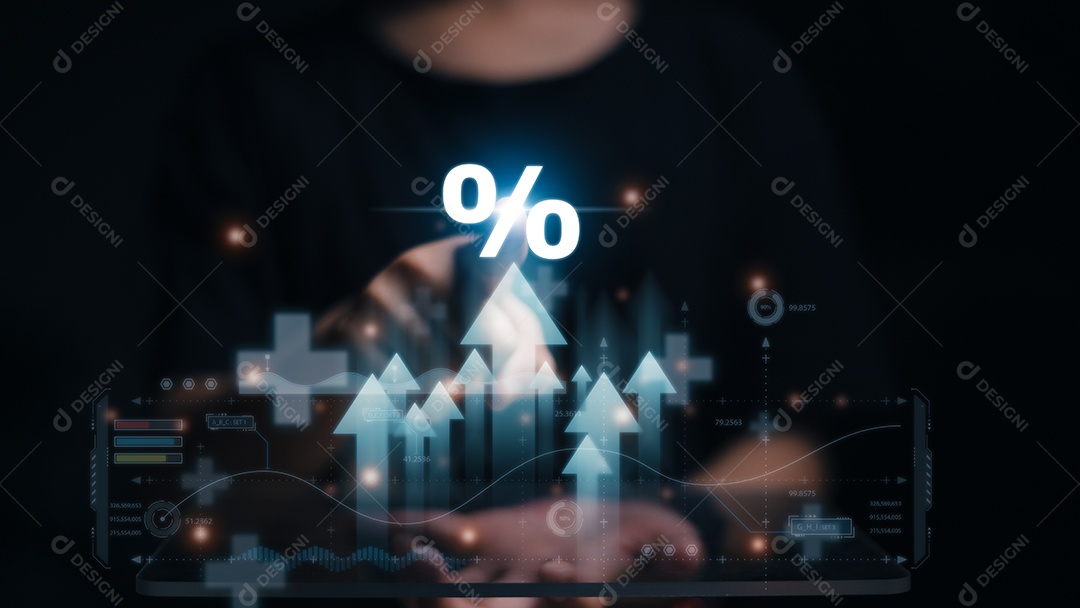 Mulheres tocando ícones de porcentagem e ícones de seta para cima e para baixo com indicadores gráficos.