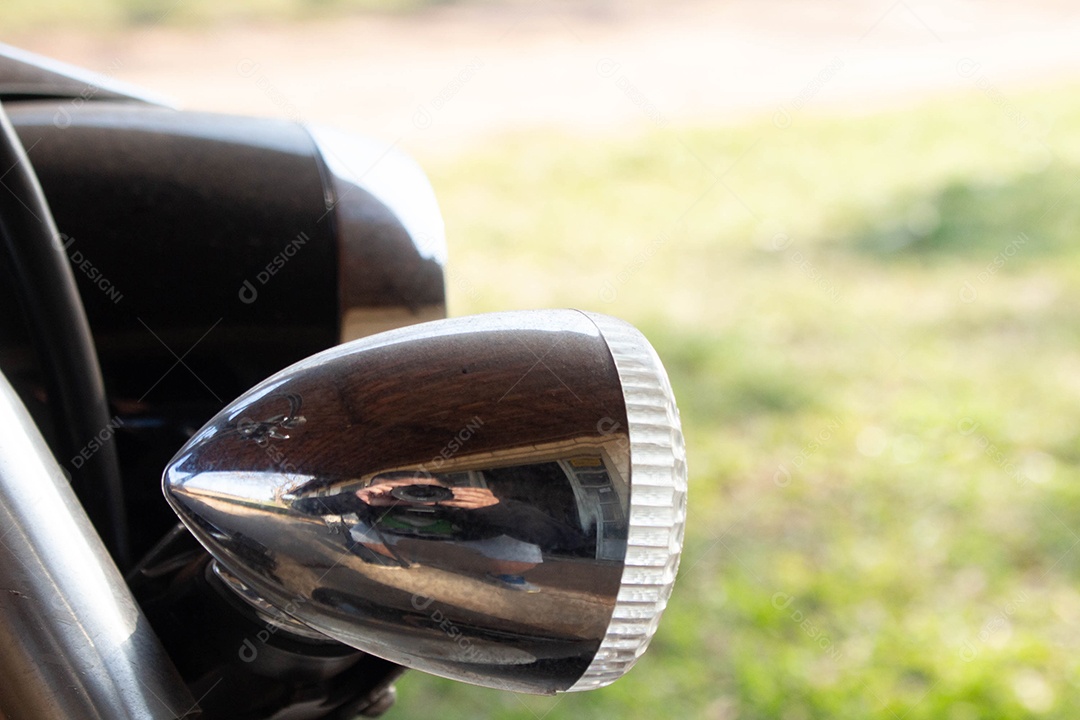 Detalhes farol de uma moto