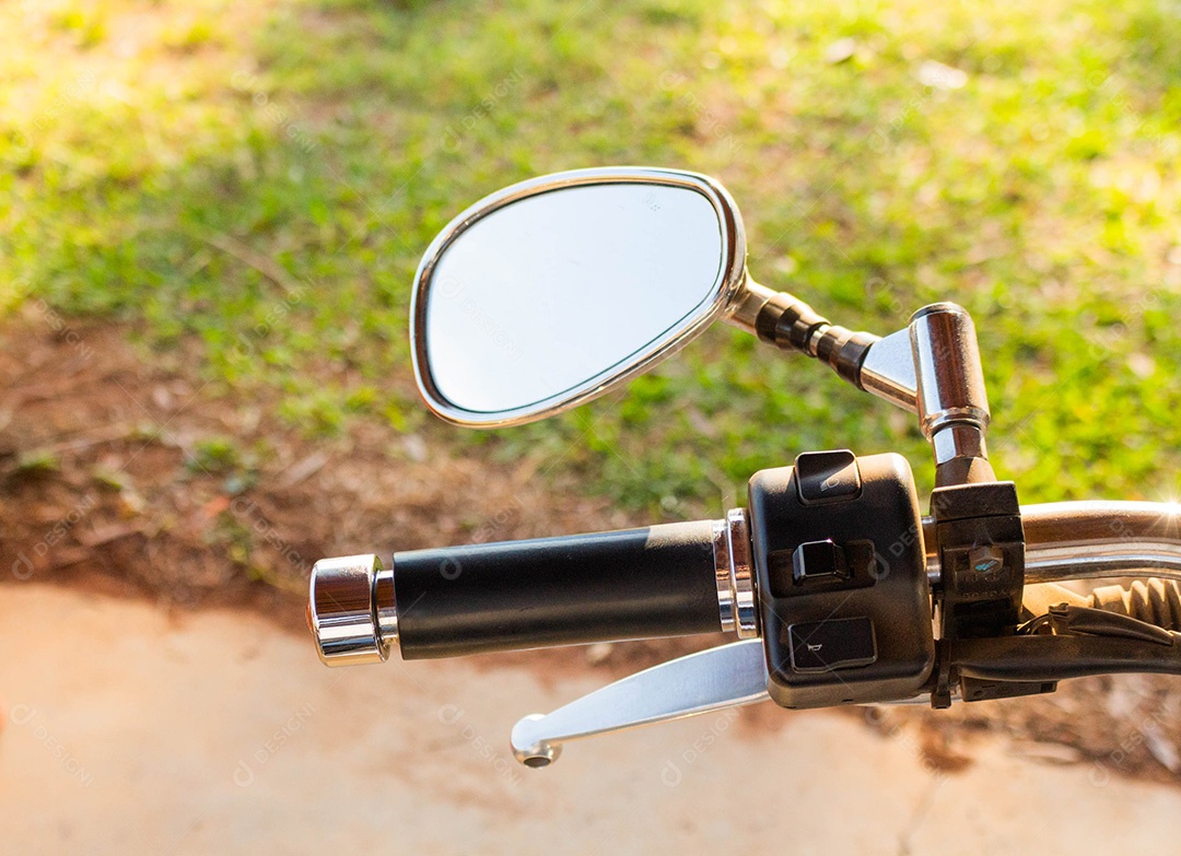 Detalhes retrovisor de uma moto