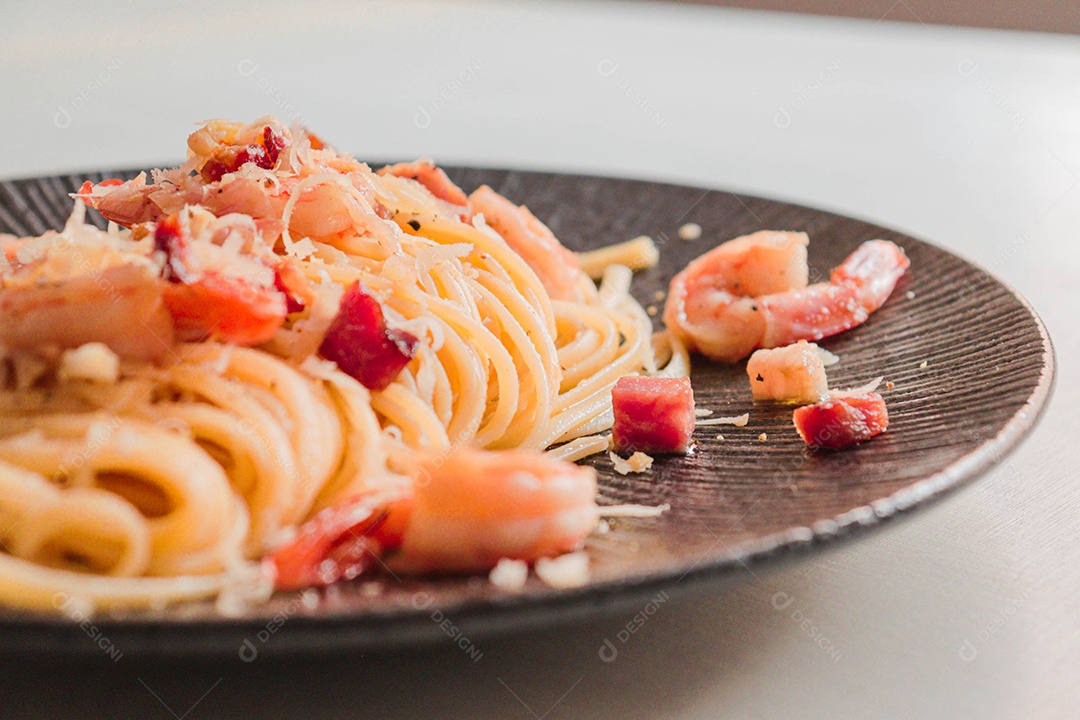 Delicioso macarrão com bacon