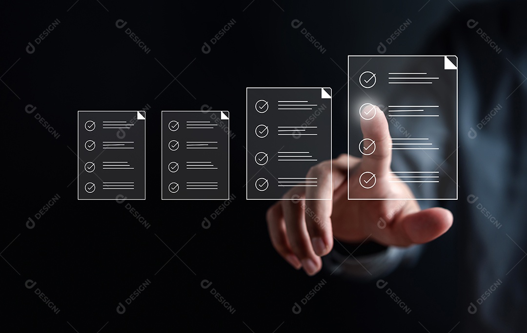 Homem jovem empresário em seu escritório