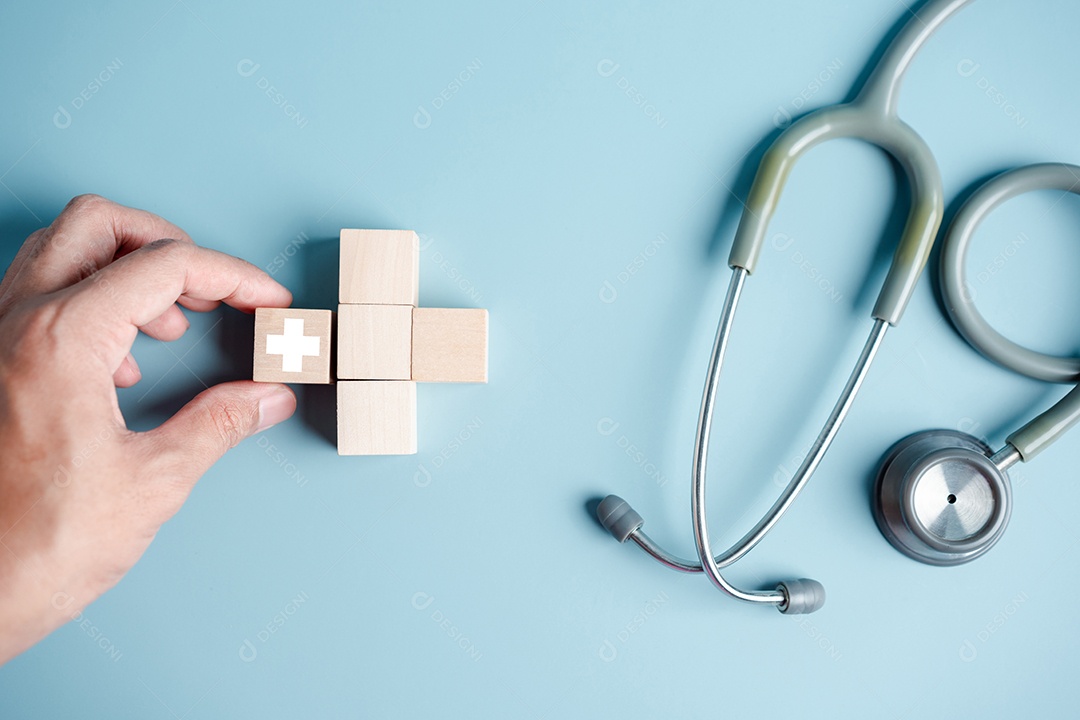 Homem jovem empresário em seu escritório