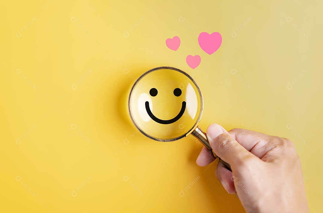 Homem jovem empresário em seu escritório