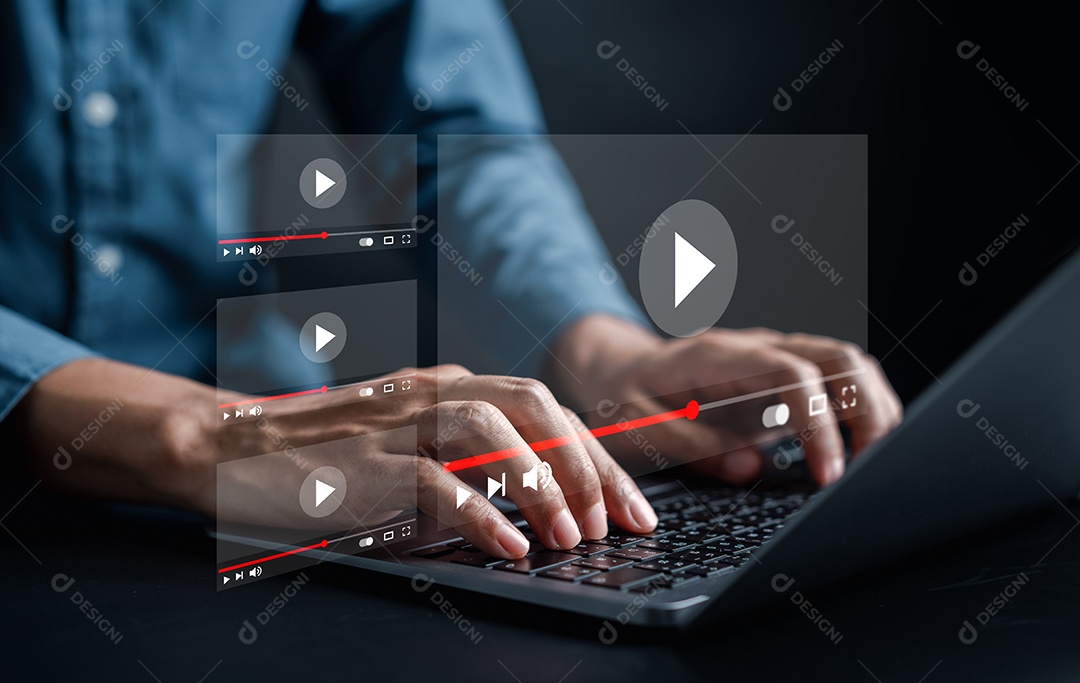 Aula online de e-learning na tela virtual, assistindo vídeo na internet, webinar online