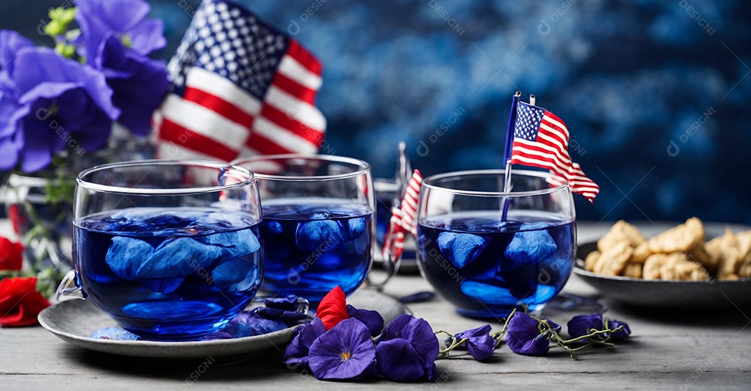 Mesa com bebidas, comidas e decorações para o Dia do Trabalho