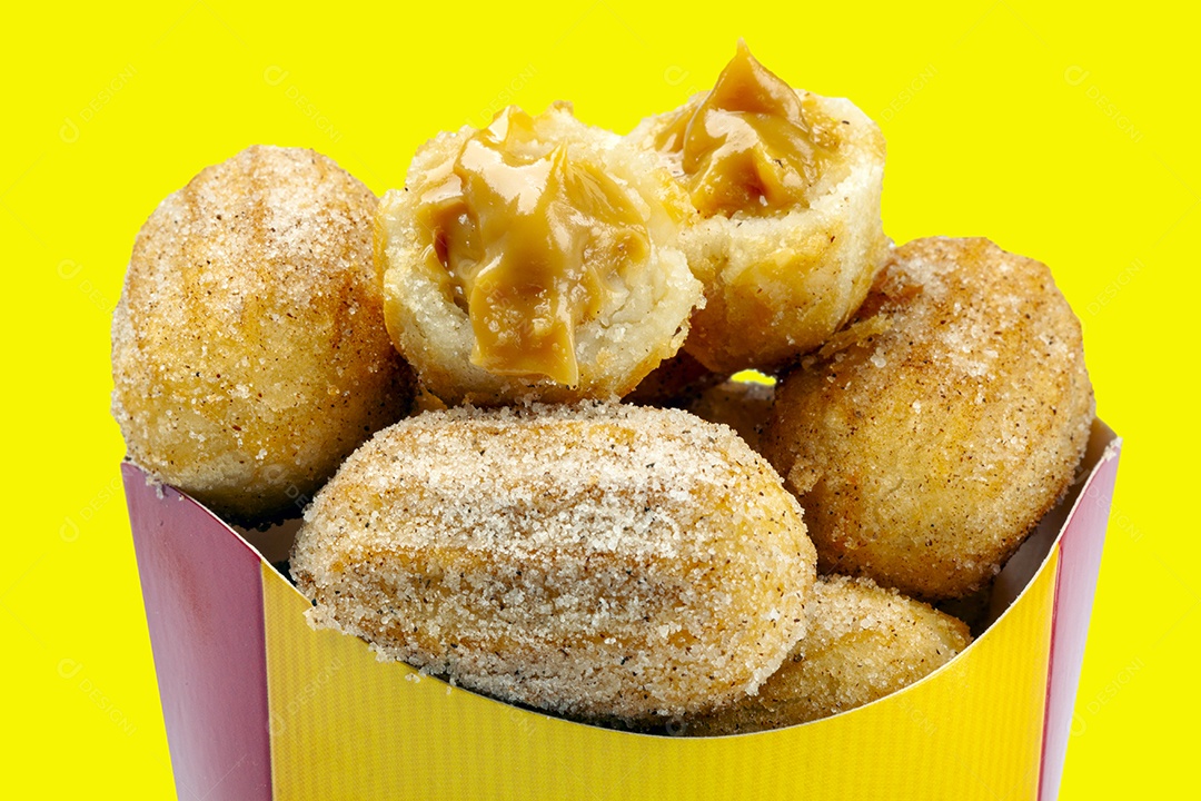 Churros dentro de uma caixinha de papelão