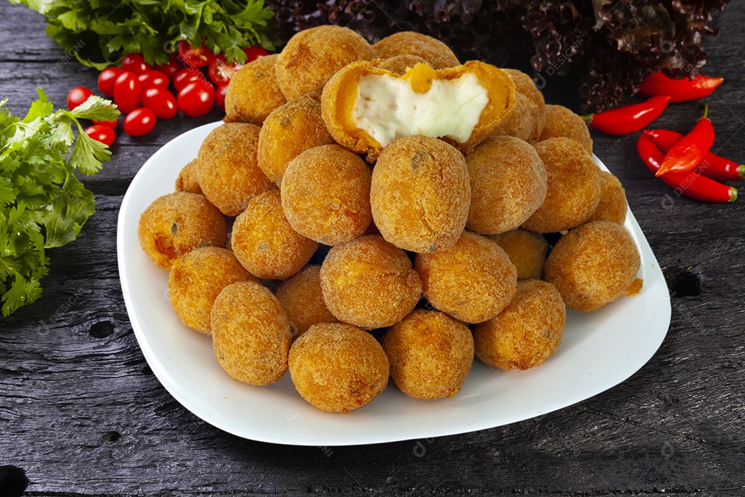 Bolinhas de queijo saborosas