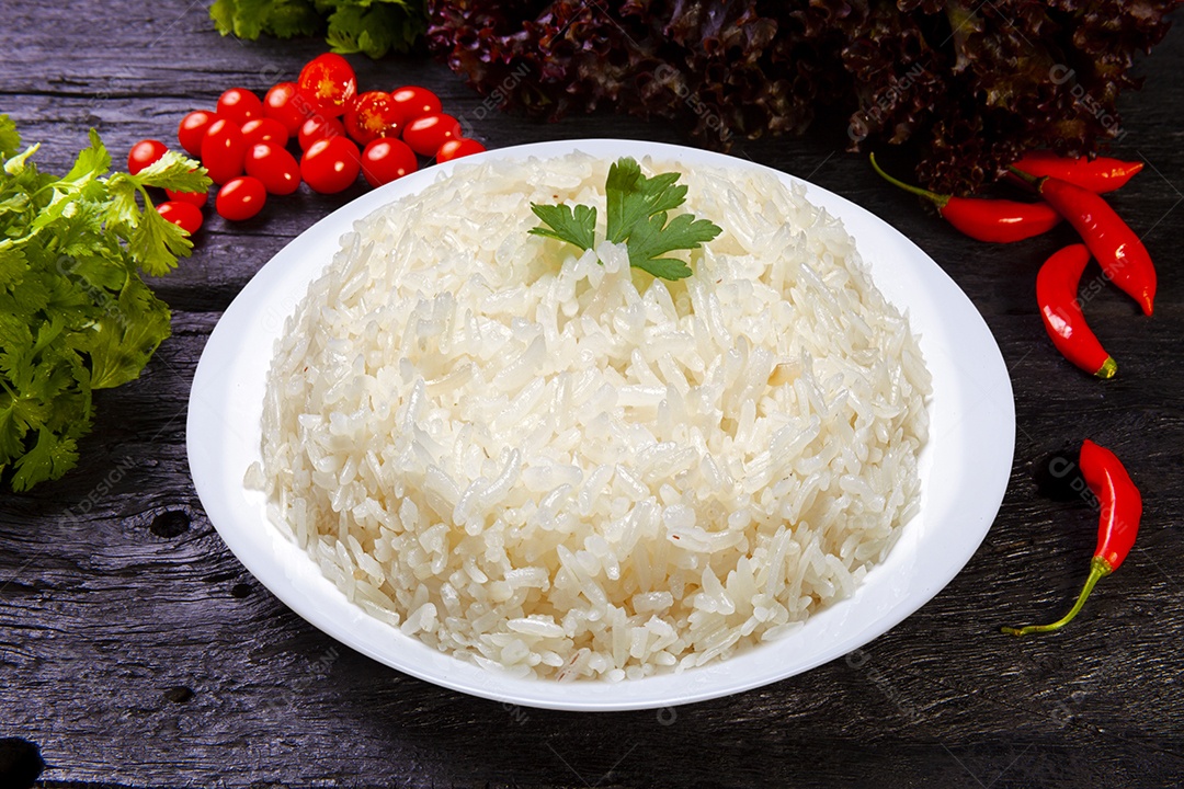 Arroz branco em um prato