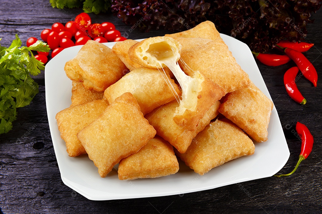 Pastel de queijo tradicional