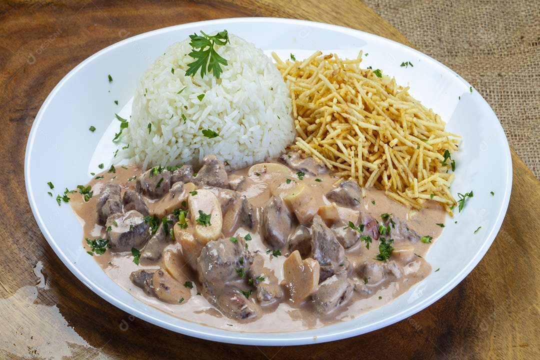 Estrogonofe de carne cremoso