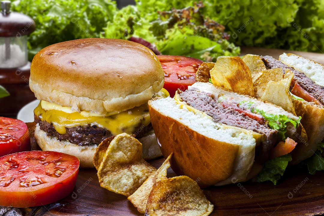 Dois lanches saborosos