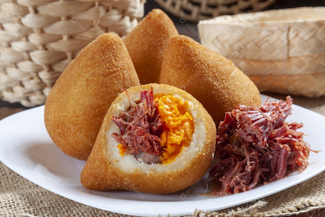 Coxinha cheddar