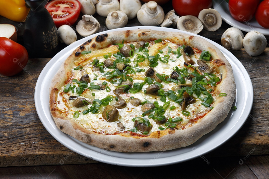 Deliciosa pizza sobre a mesa