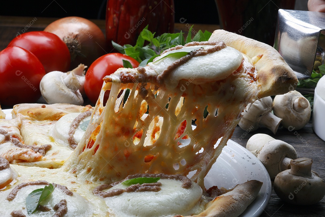 Fatia de deliciosa pizza de queijo