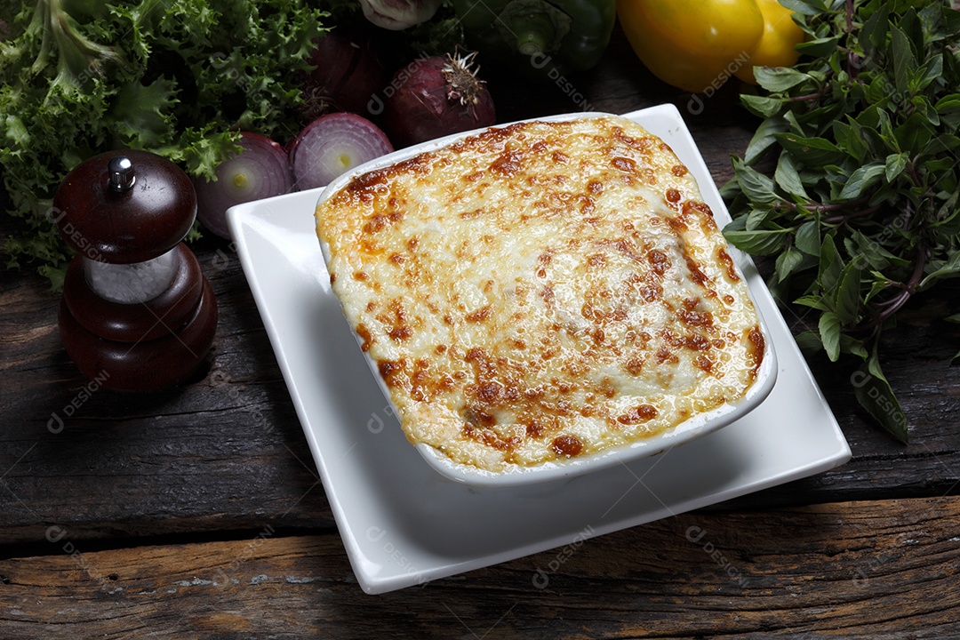 Deliciosa lasanha assada