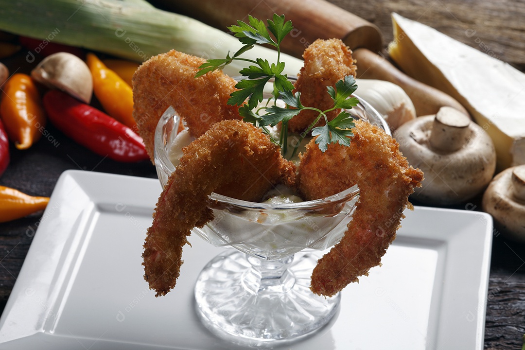 Camarão grande empanado