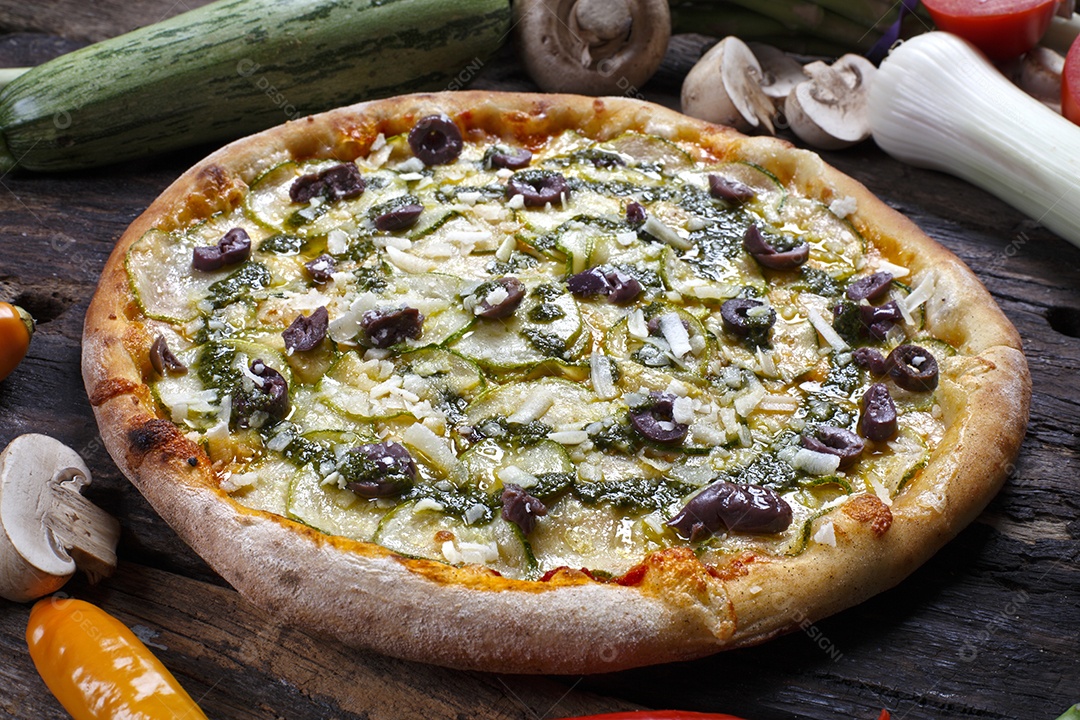 Deliciosa pizza sobre a mesa