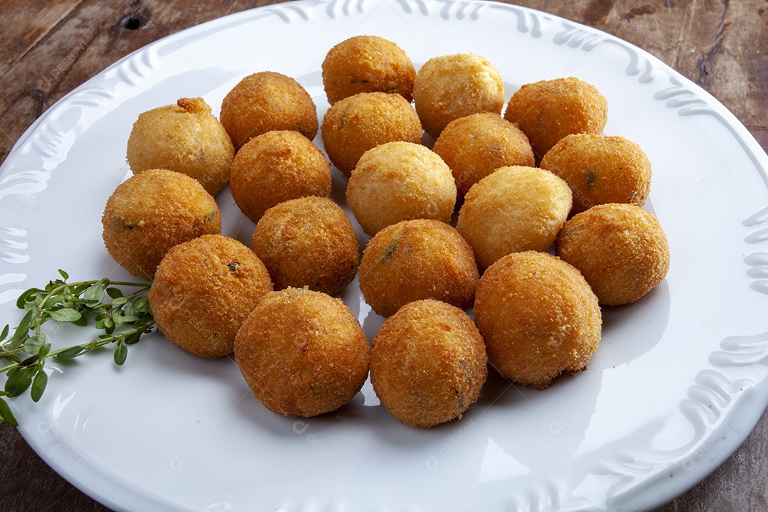 Bolinhos de bacalhau tradicional