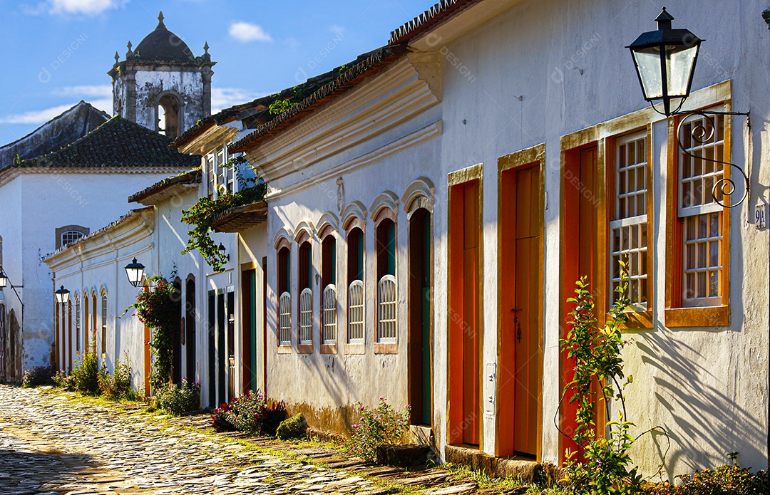 Ruas e casas do centro histórico de Paraty