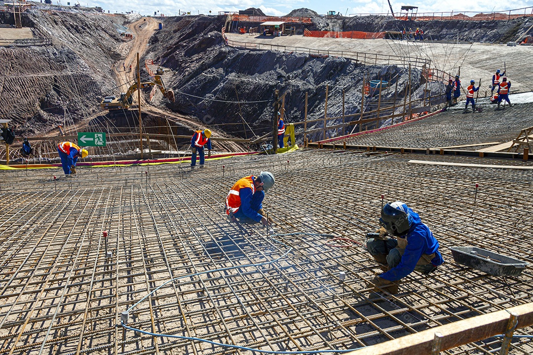 Grandes construções pontes edifícios execução industrial