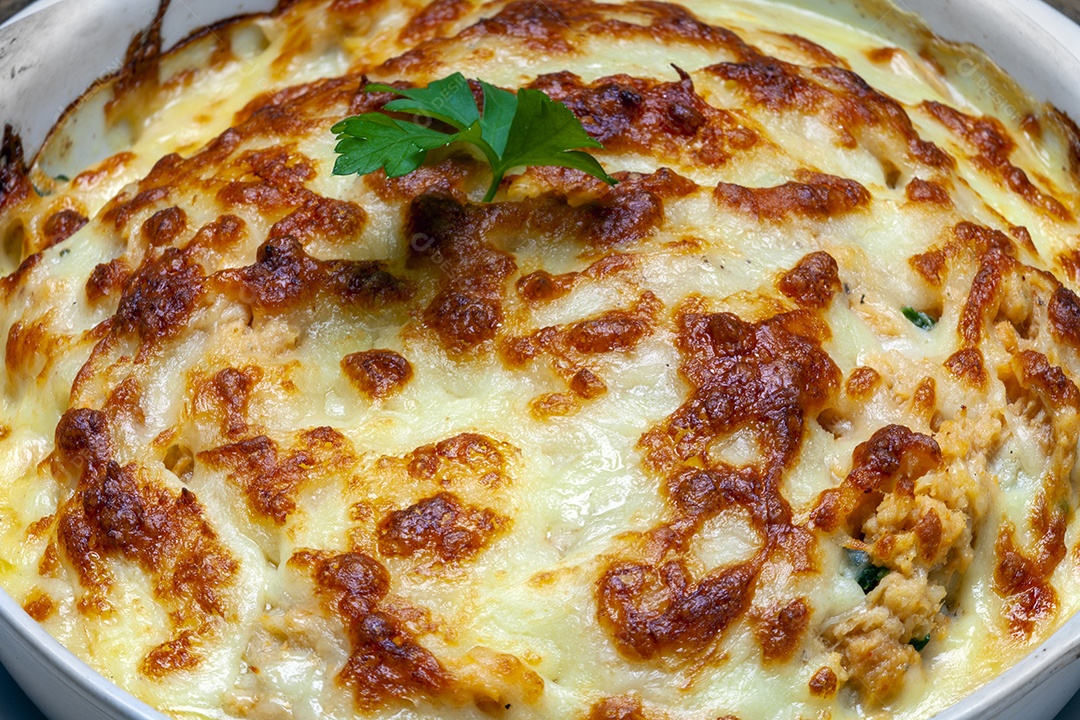 Lasanha de frango assado com mussarela