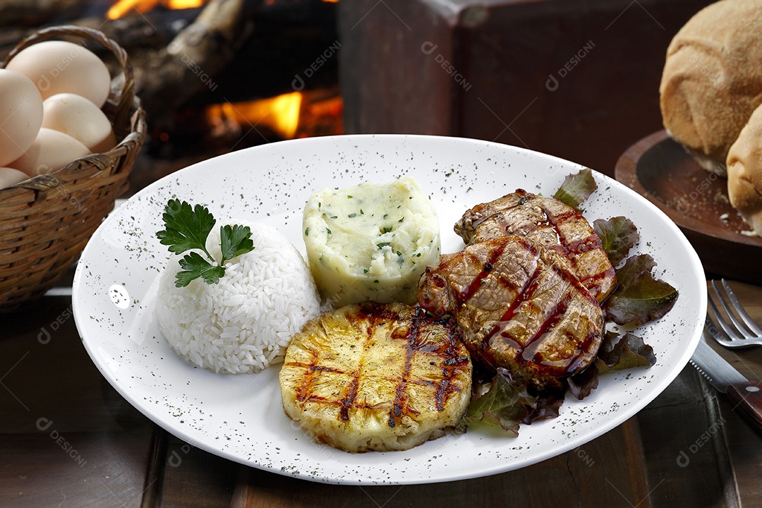 Carne arroz legumes batata