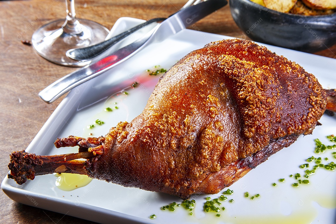 Pernil de porco com pururuca