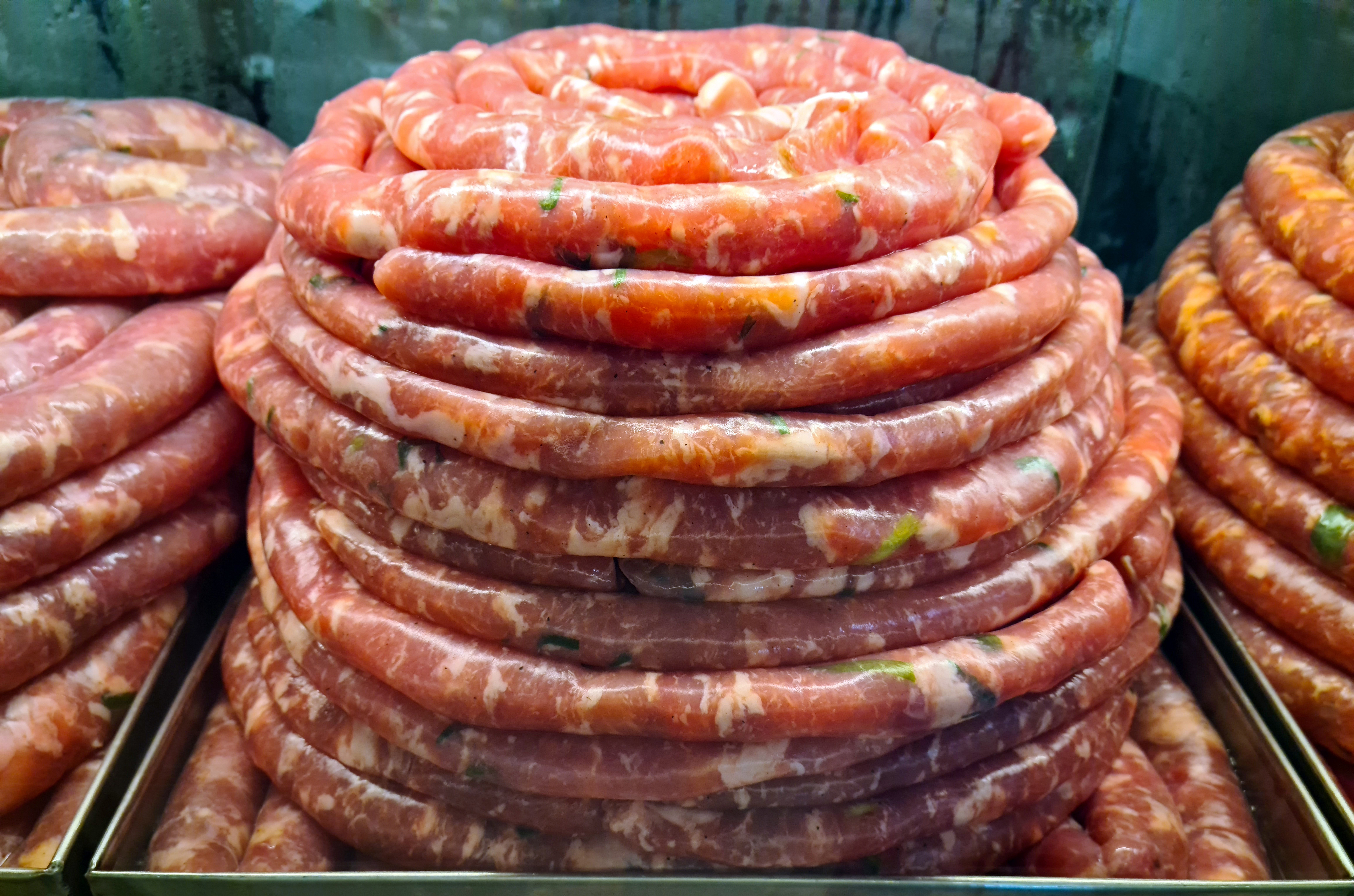 Linguiça temperada artesanal de presunto mineiro