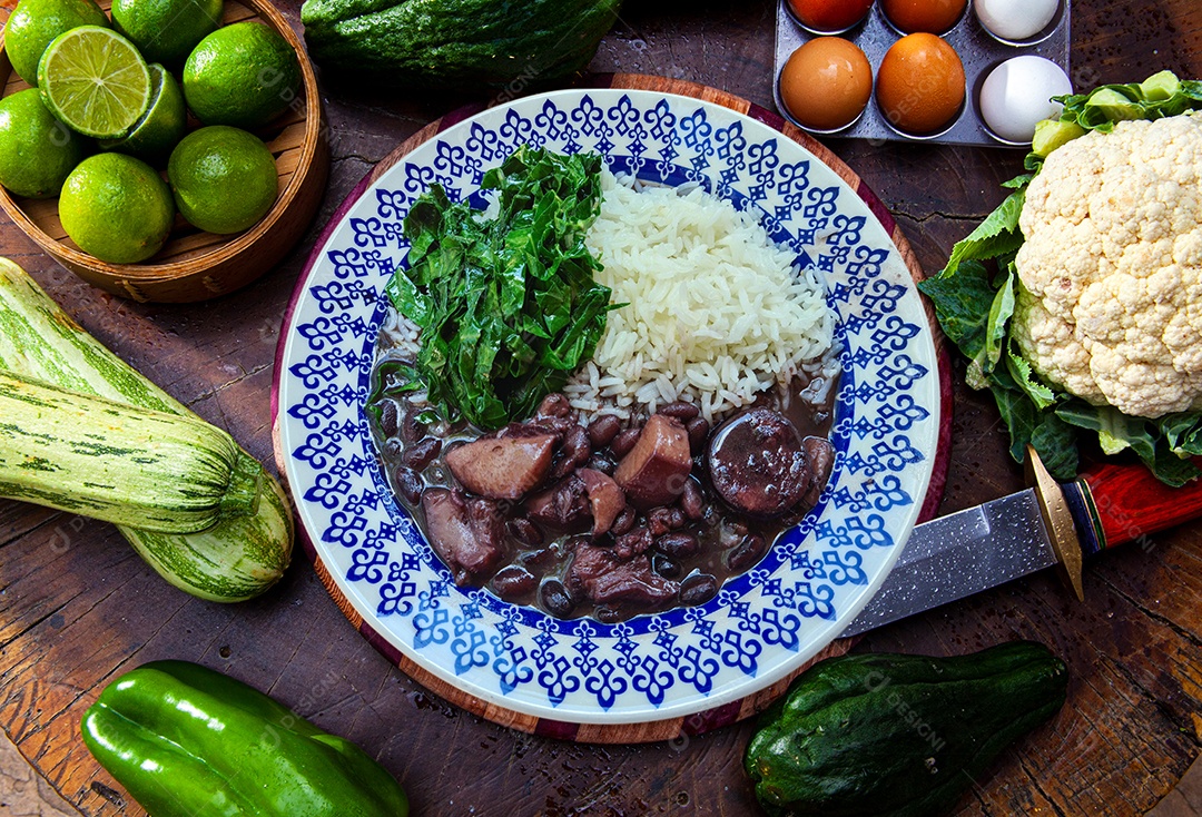 Feijoada com arroz e couve