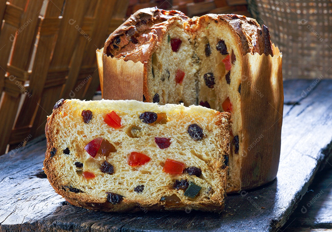 Panetone com frutas cristalizada