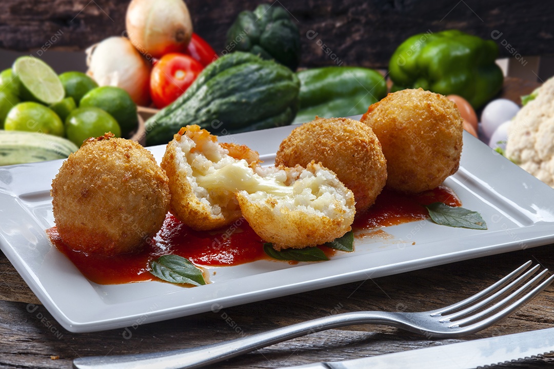 Bolinho de arroz tradicional