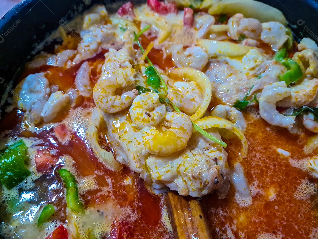 Moqueca de camarão e peixe deliciosa