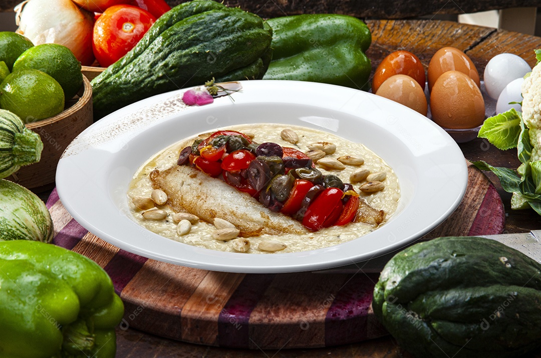 Risotto com tomate cereja e azeitonas