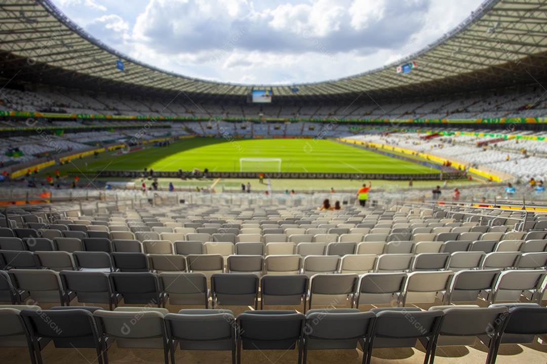 Arquibancadas de um estádio de futebol