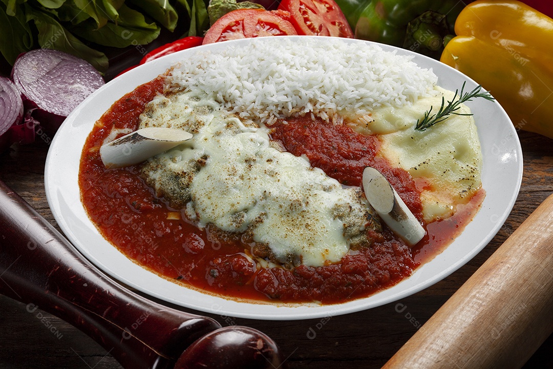 Arroz com bife a parmegiana