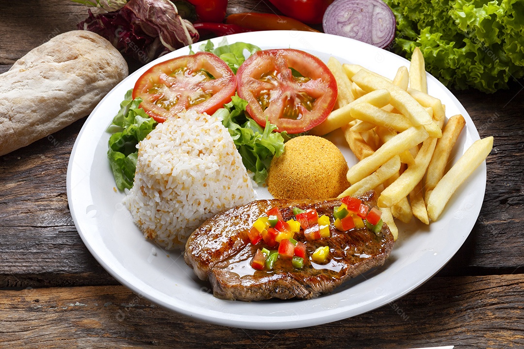 Prato de comida típica brasileira