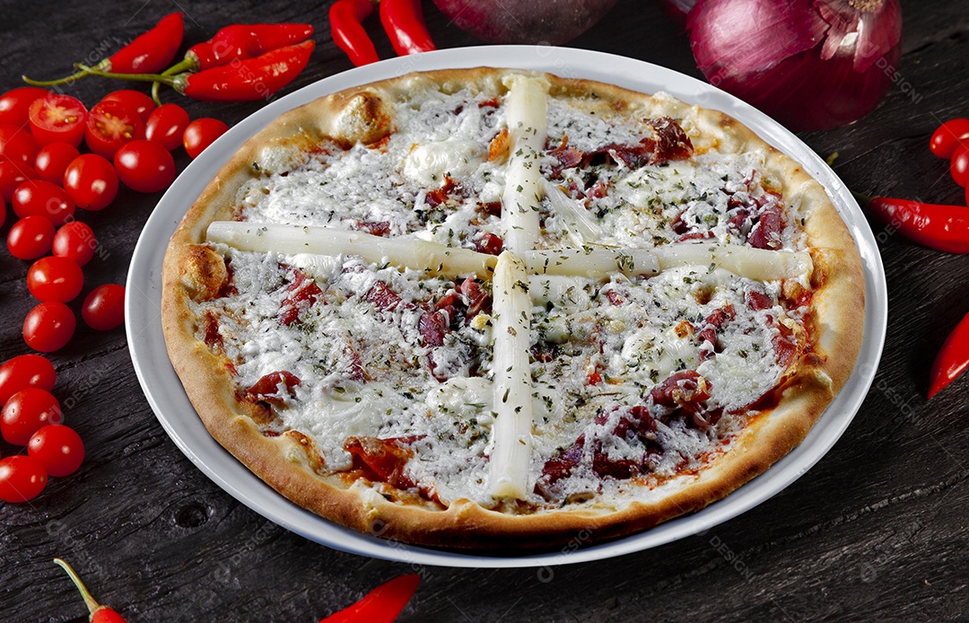 Pizza com catupiry, comida italiana