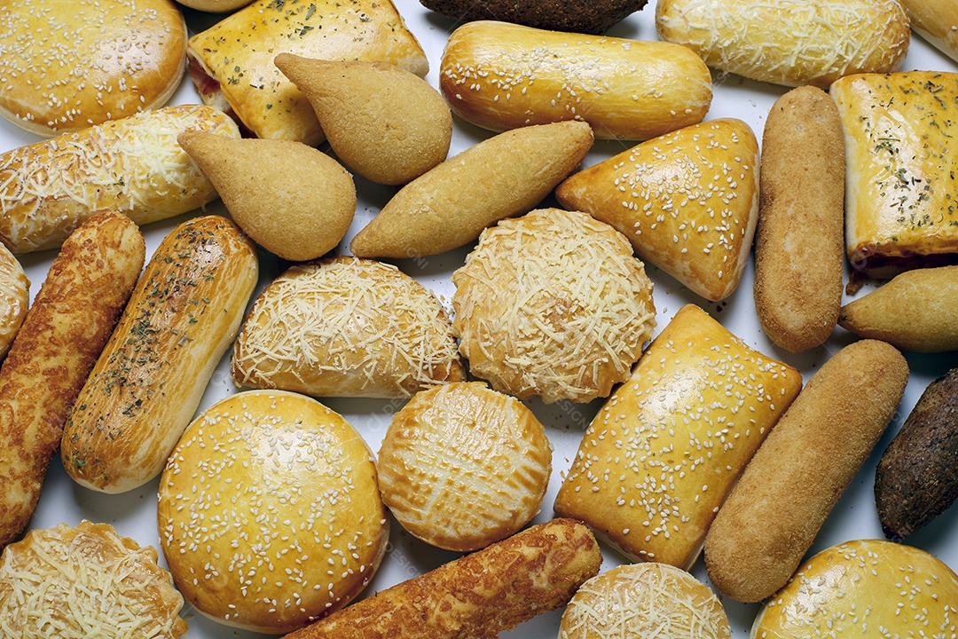 Salgados tradicionais brasileiros deliciosos