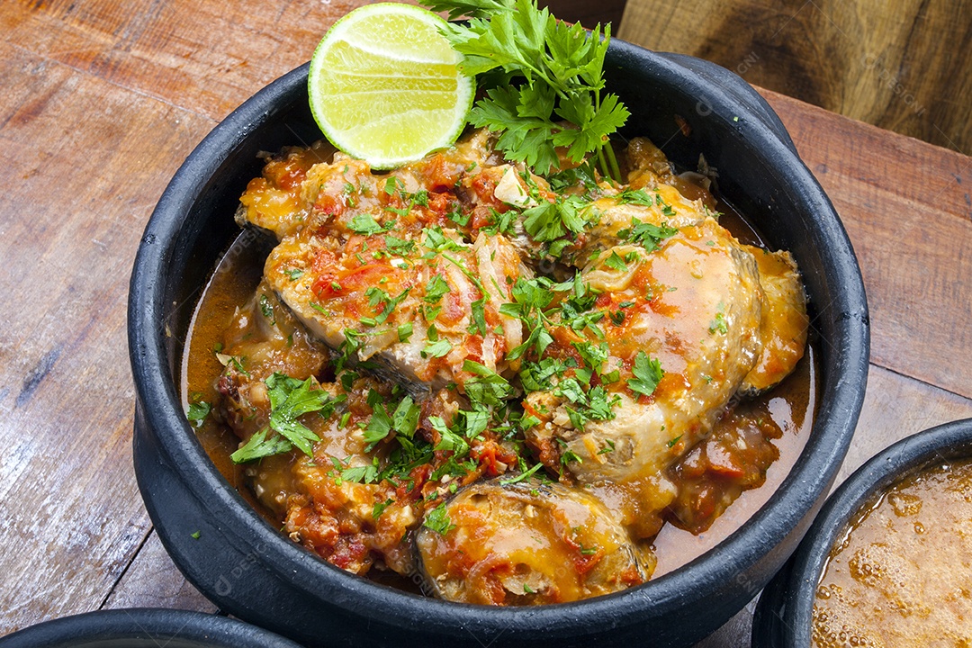 Camarão brasileiro e moqueca de peixe