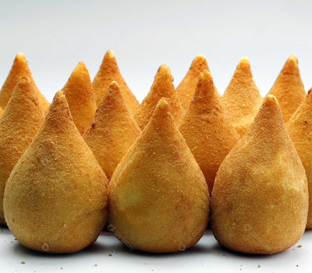 Coxinha de frango, salgadinho brasileiro